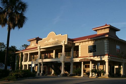 The Garden Villas Hotel Valdosta Exterior photo